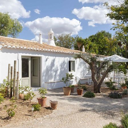 Amago Guesthouse Santa Bárbara de Nexe Eksteriør bilde